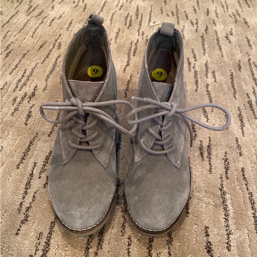 Women’s Taupe Booties